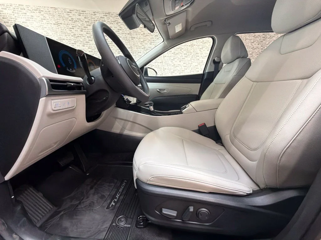 New 2026 Shimmering Silver Hyundai SEL Plus image 24