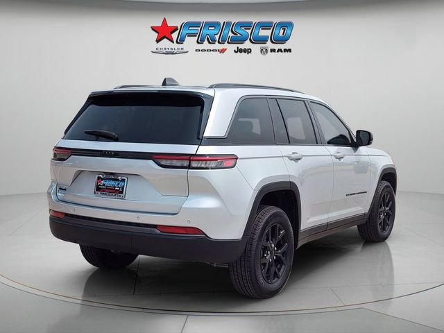 New 2026 Silver Zynith Exterior Paint Jeep Altitude image 7