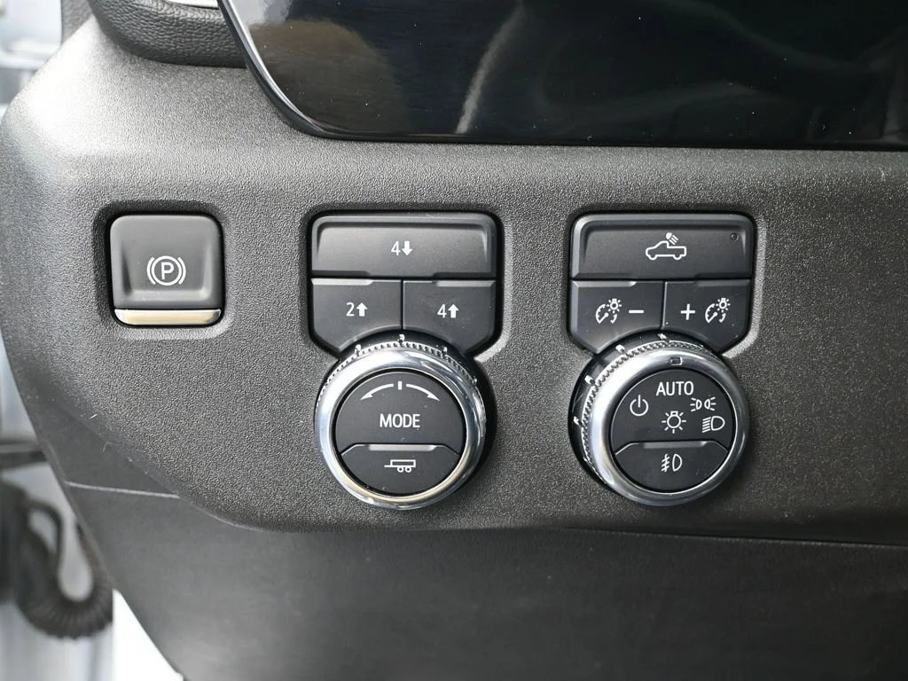 2025 GMC Sierra 3500HD SLE - Photo 34