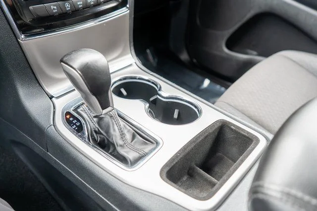 Used 2020 Black Jeep Laredo E image 30
