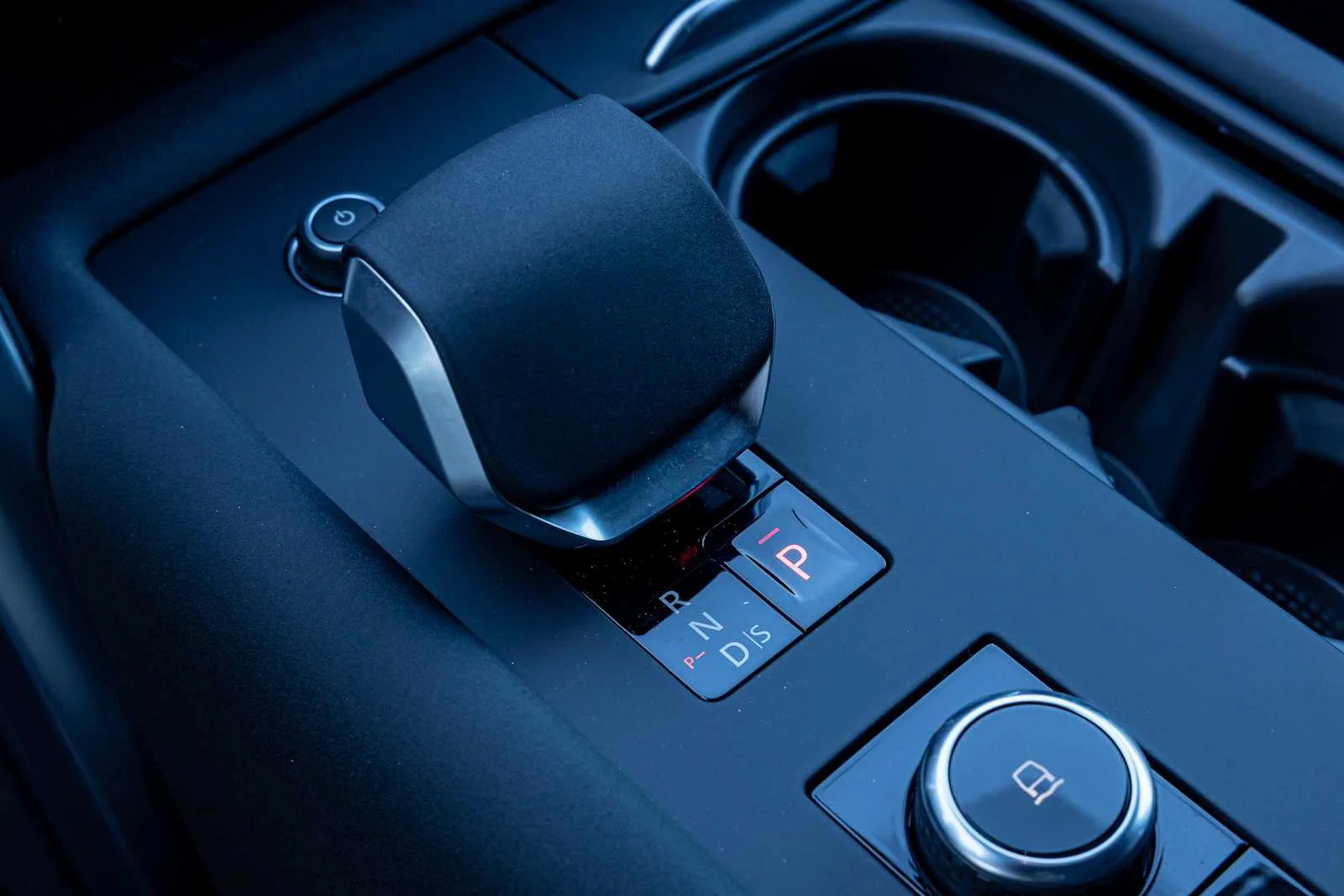 2026 Land Rover Discovery S - Photo 25