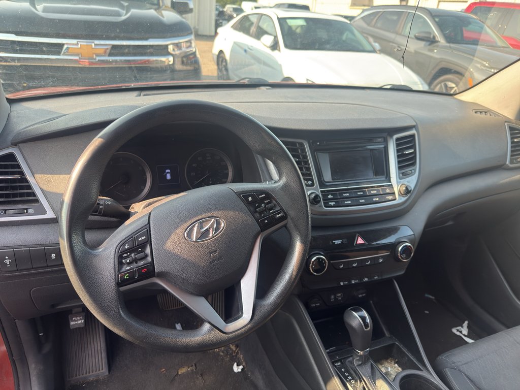 Used 2016 Sedona Sunset Hyundai SE image 7