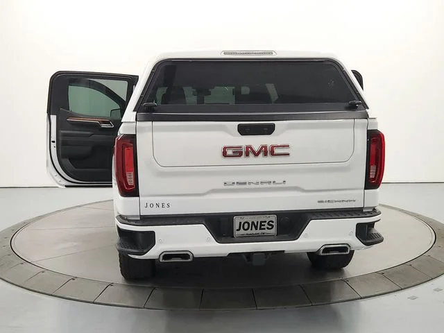 Used 2023 White GMC Denali image 15