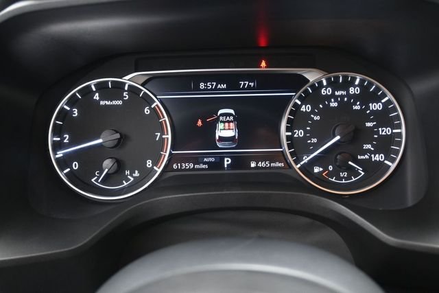 Used 2024 Silver Nissan S image 6