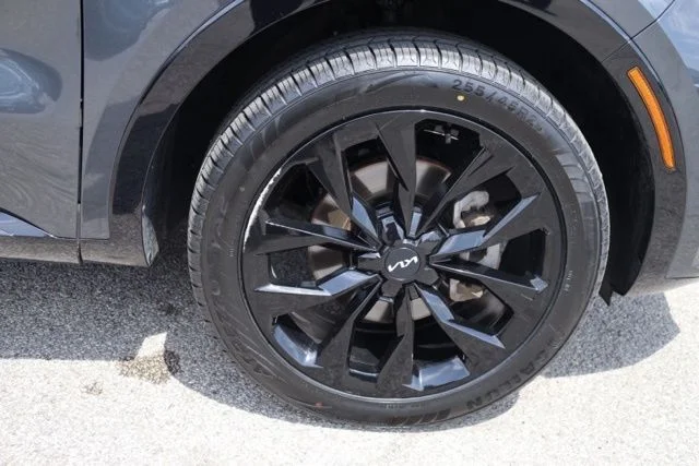 Used 2023 Gray Kia SX image 16