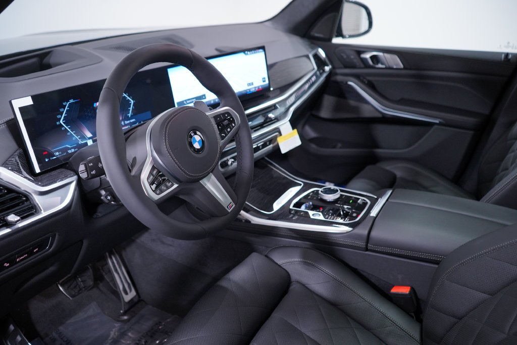 New 2027 Black Sapphire Metallic BMW xDrive40i image 6