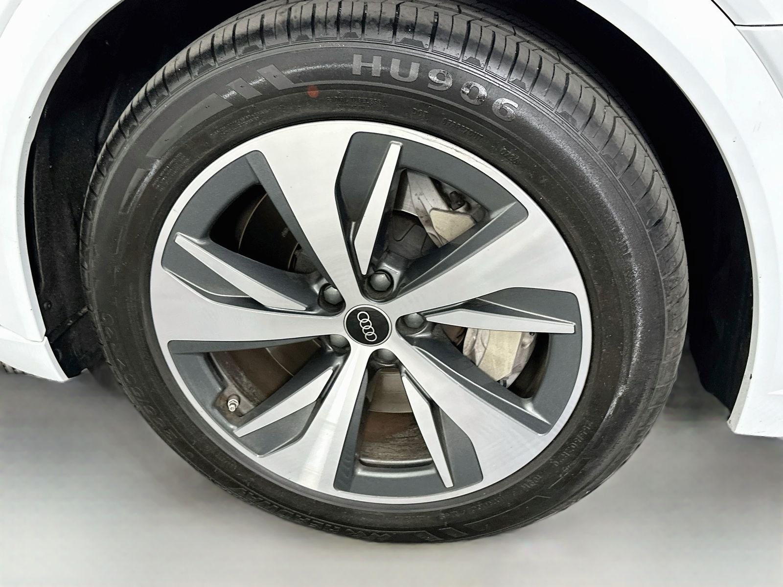 Used 2024 Glacier White Metallic Audi Premium Plus image 33