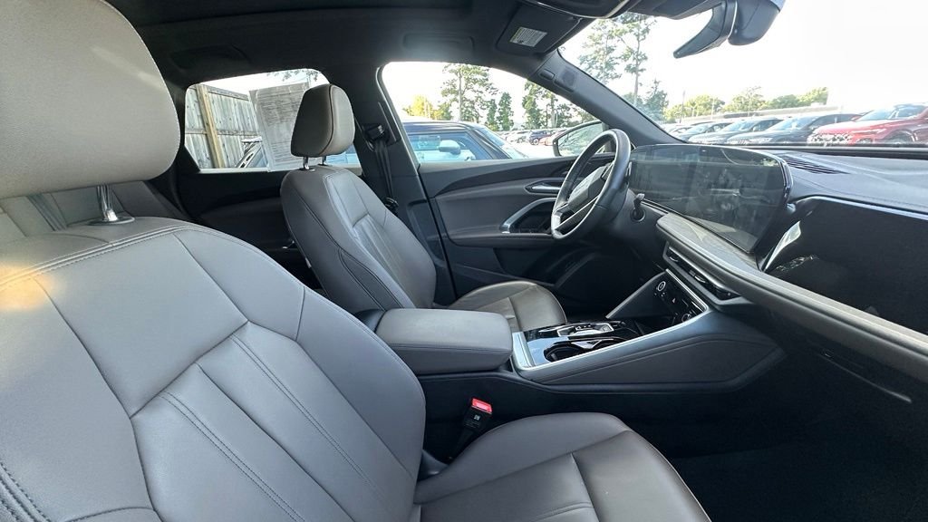 Used 2025 Glacier White Audi 2.0T Premium Plus image 6