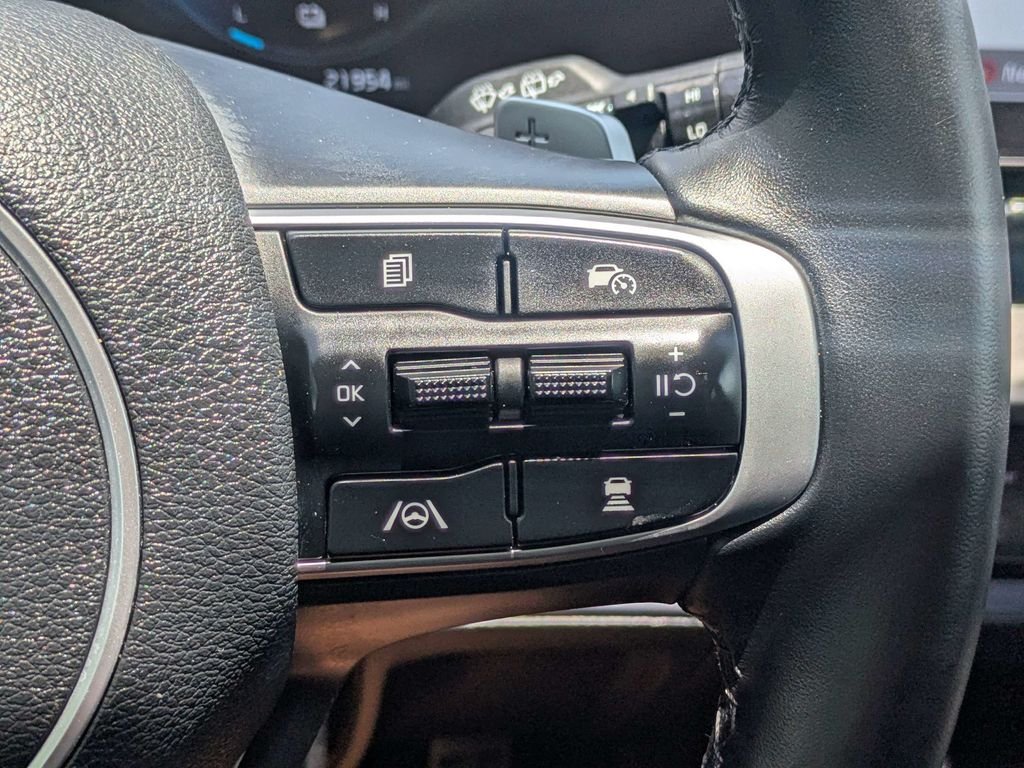 Used 2024 Gray Kia X-Line Prestige image 28
