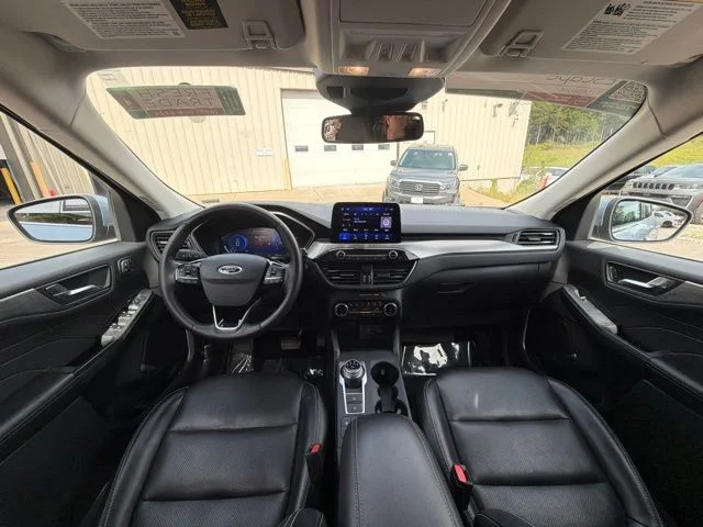 Used 2022 Blue Ford Titanium image 16