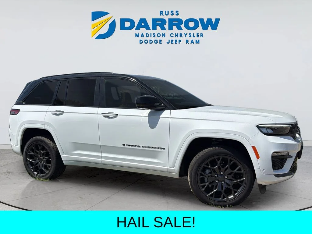 New 2025 Bright White Clear-Coat Exterior Paint Jeep Summit Reserve image 13