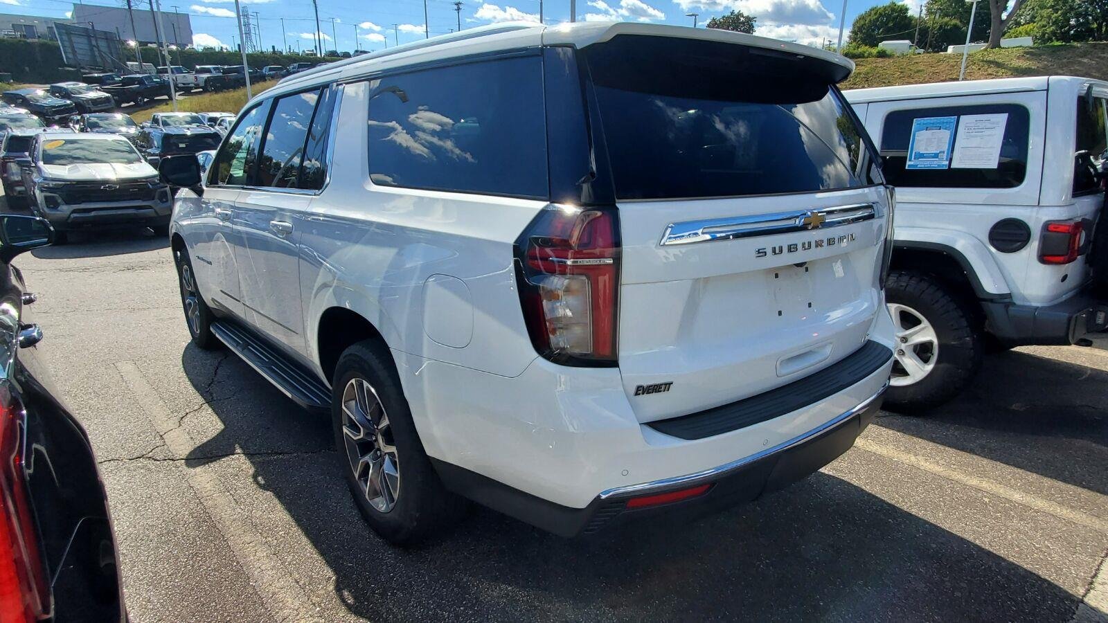 Used 2022 SUMMIT WHITE Chevrolet LT image 9