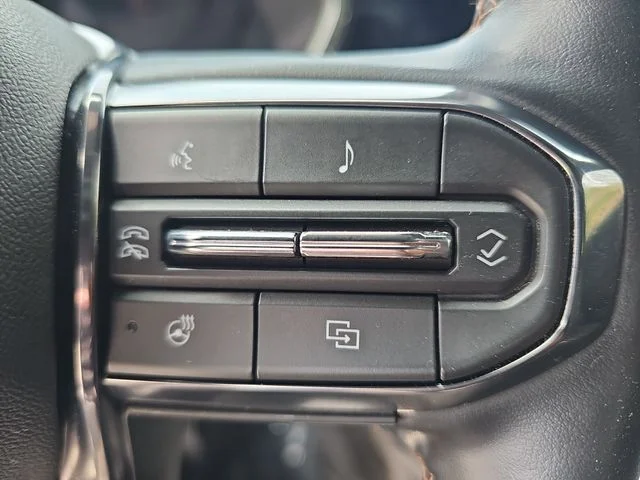 Used 2023 Beige GMC AT4 image 18
