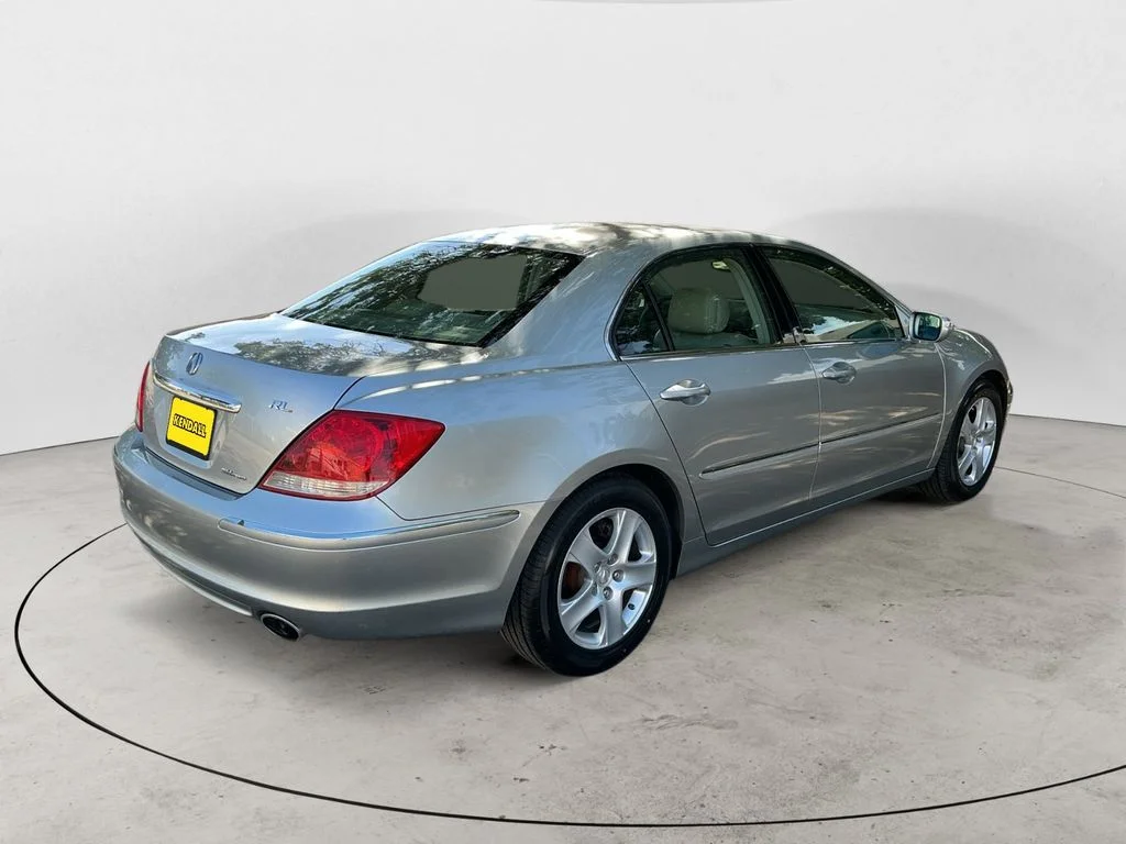 Used 2008 Silver Acura 3.5 image 5