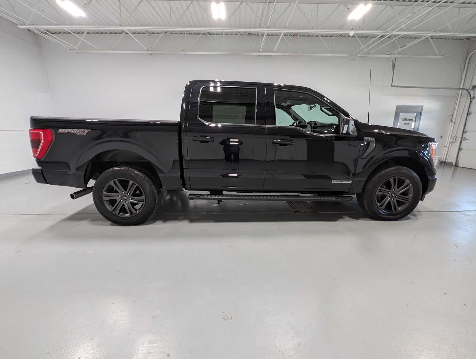 2022 Ford F-150 XLT - Photo 7