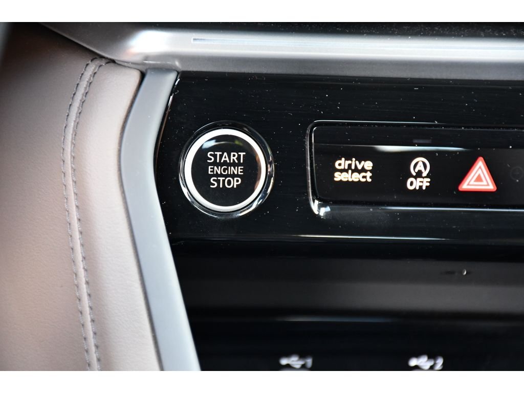 Used 2025 Arkona White Audi Premium image 37