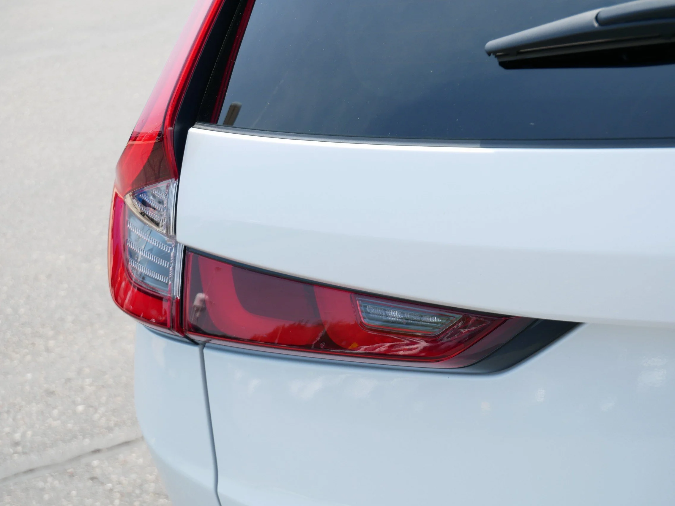 Used 2026 Platinum White Pearl Honda EX image 17