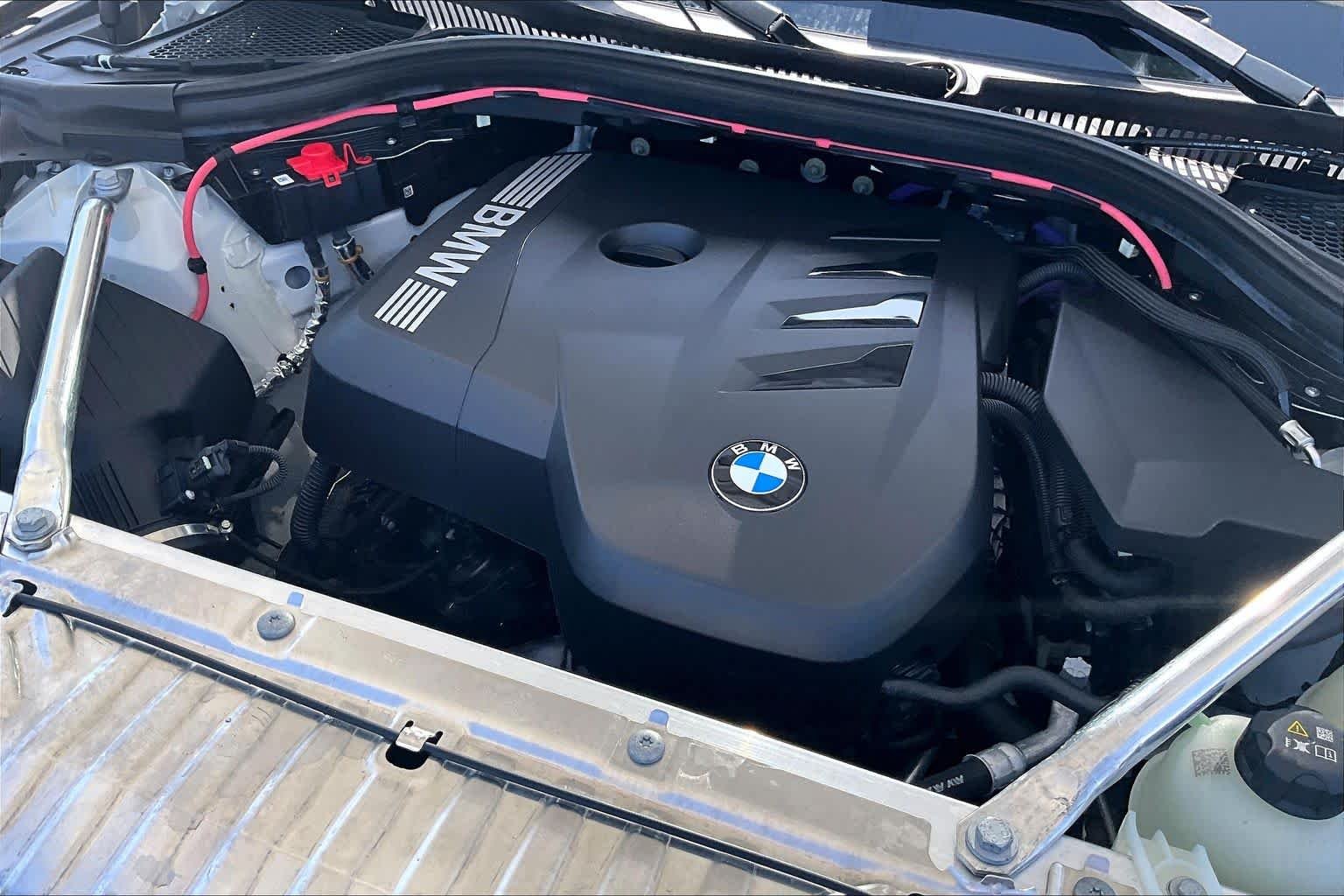 Used 2025 Alpine White BMW 30 xDrive image 31