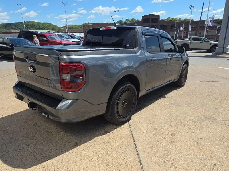 Used 2025 Gray Ford Lobo High image 7
