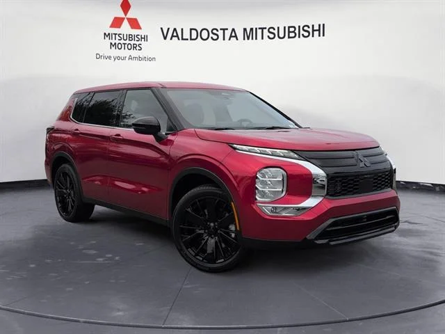 2026 Mitsubishi Outlander LE FWD's photo