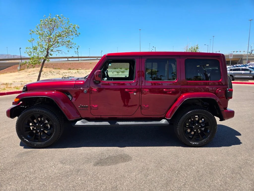 Used 2021  Jeep Unlimited Sahara High Altitude image 4