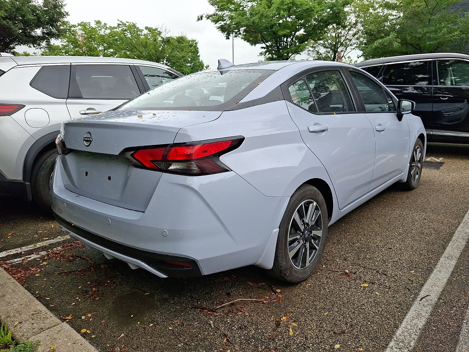 Used 2025 Gray Sky Pearl Nissan SV image 3