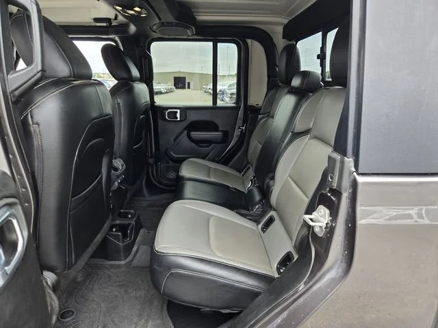 Used 2022 Gray Jeep Sport image 15
