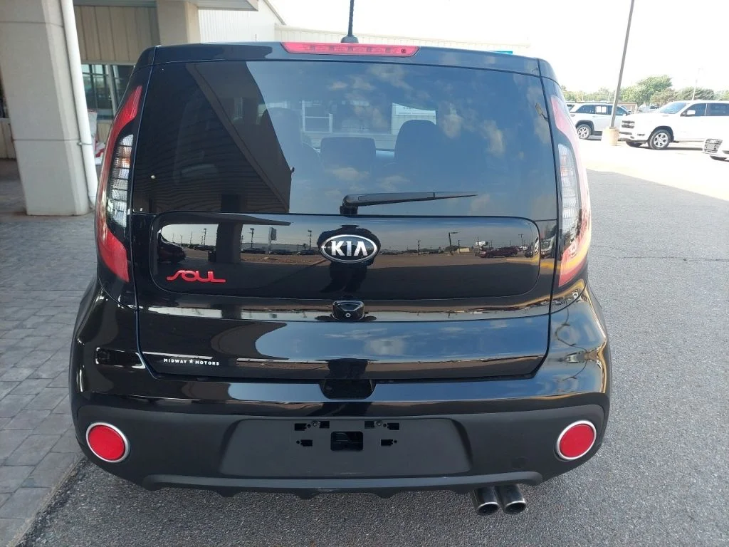Used 2018 Black Kia Exclaim image 6