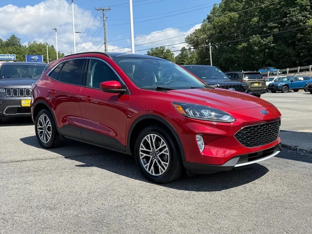 Used 2022 Red Ford SEL image 14