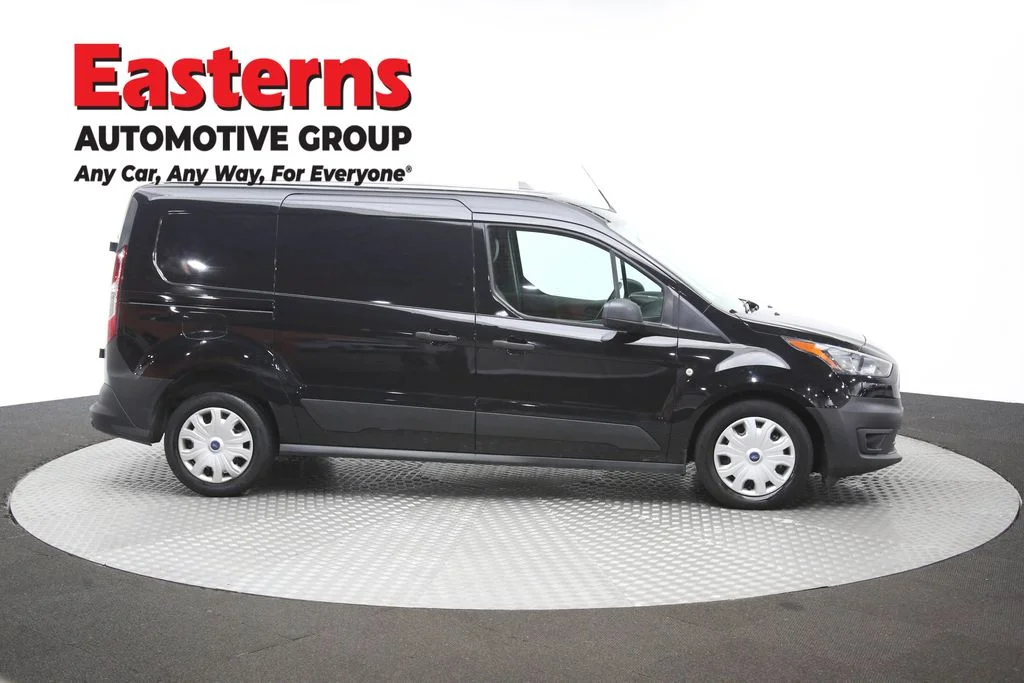Used 2022 Black Ford XL image 42