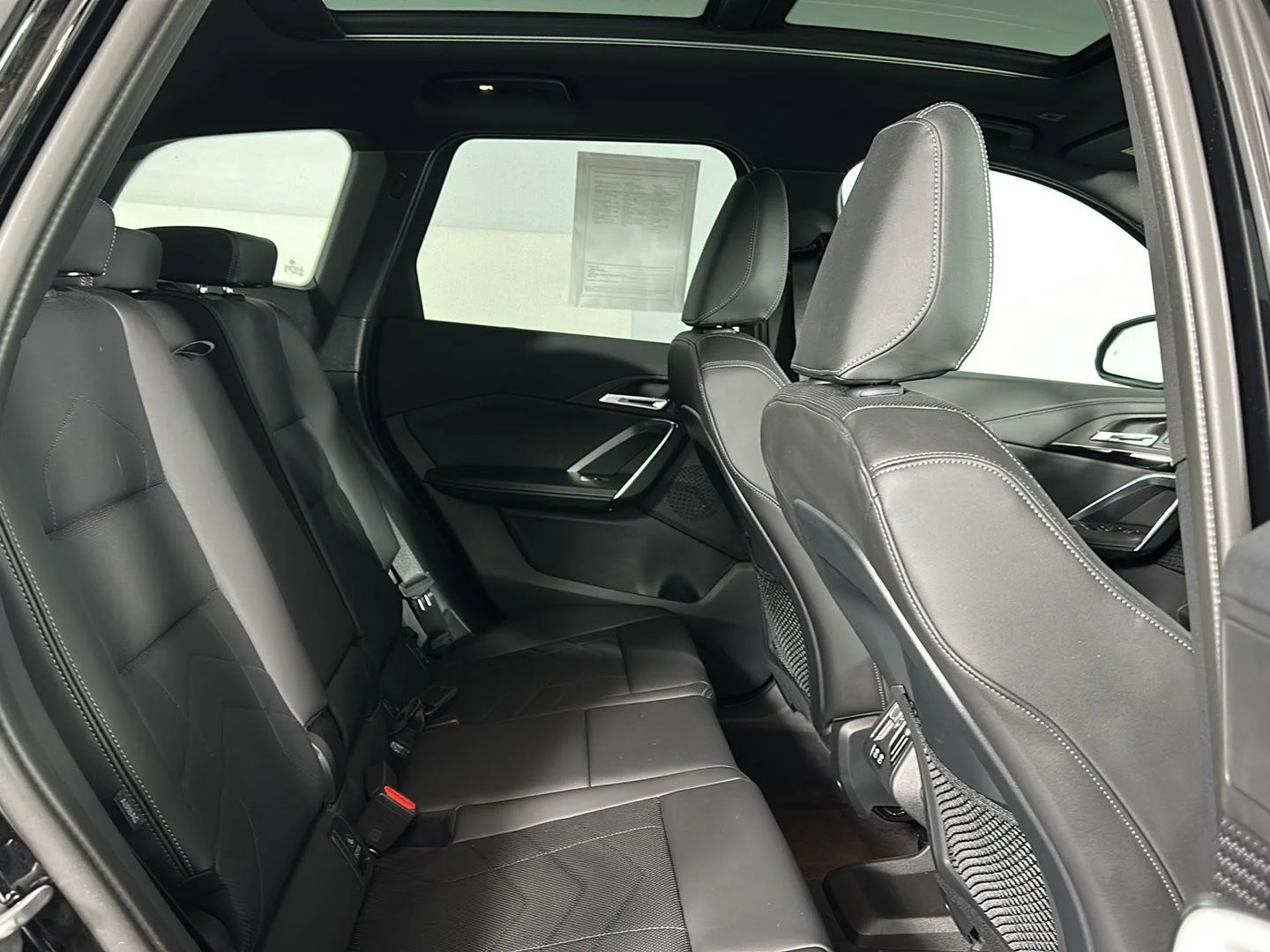 Used 2024 Jet Black BMW xDrive28i image 26