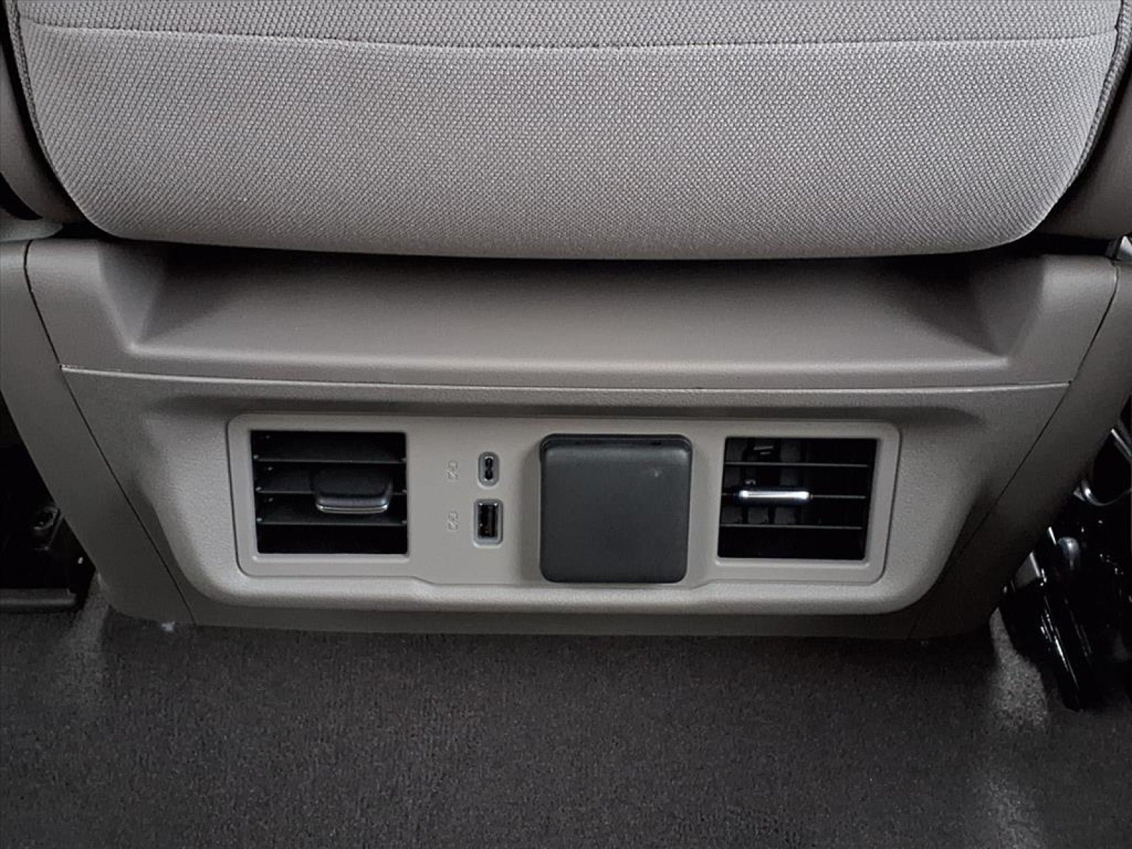 2026 GMC Sierra 1500 SLE - Photo 60