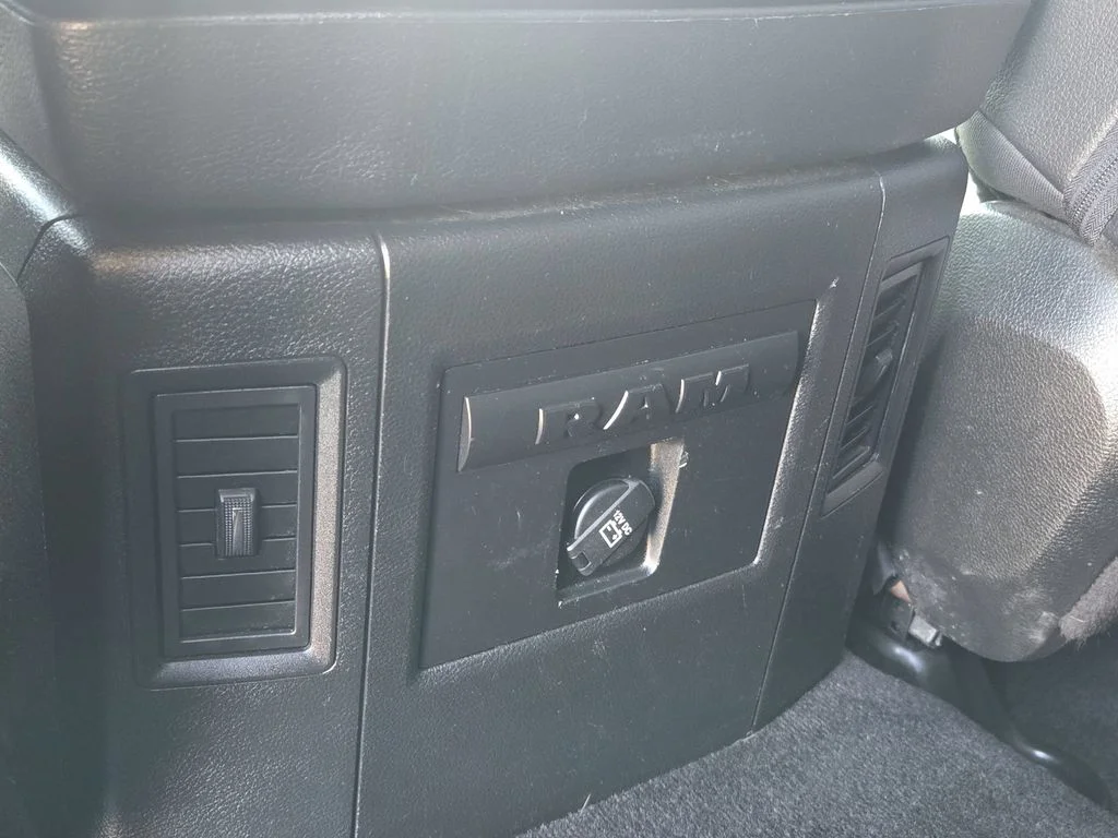 Used 2018 Gray Ram Sport image 40