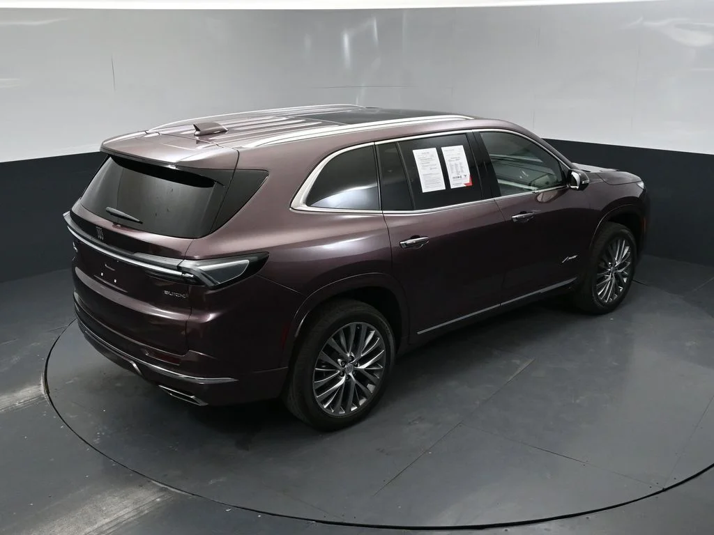 Certified Used 2026 Purple Buick Avenir image 41