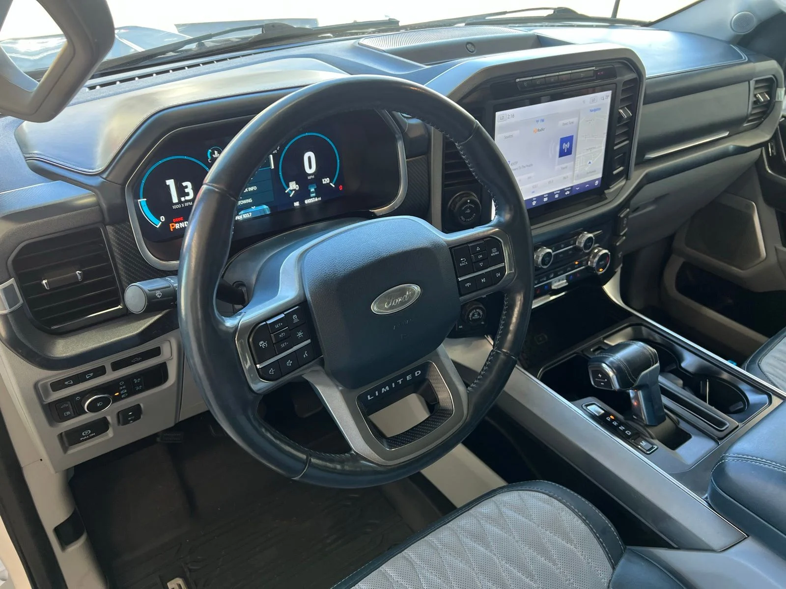 Used 2023 White Ford Limited image 12