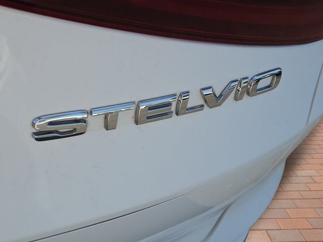 Used 2022 White Alfa Romeo Veloce image 5