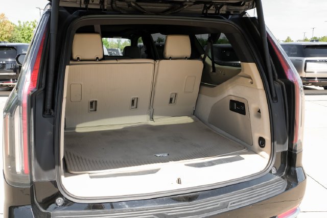 Used 2022 Black Cadillac Premium image 74