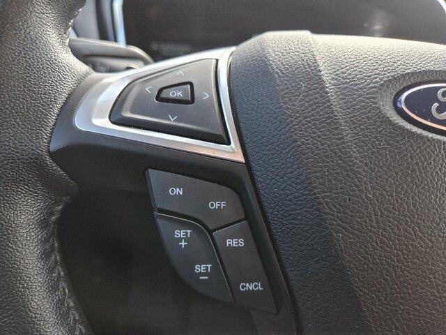 Used 2017 White Platinum Metallic Tri-Coat Ford SE image 13