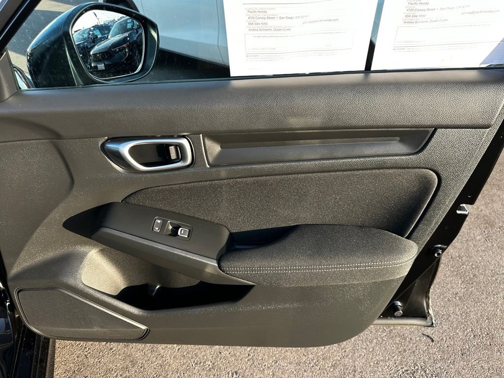 Used 2024  Honda LX image 15