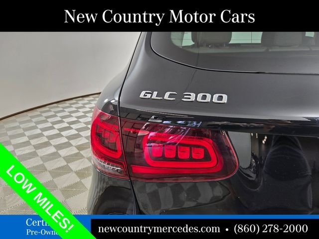 Certified Used 2022 Black Mercedes-Benz GLC 300 image 10