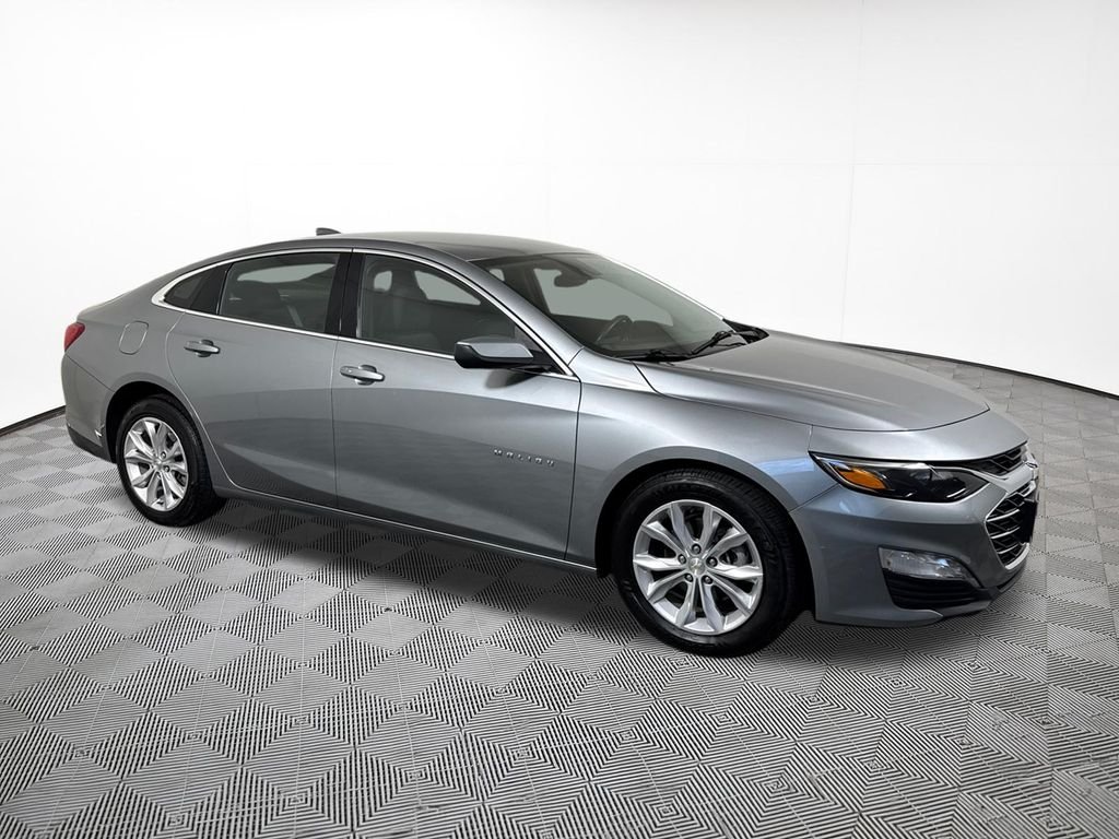 Used 2024 Gray Chevrolet LT image 5