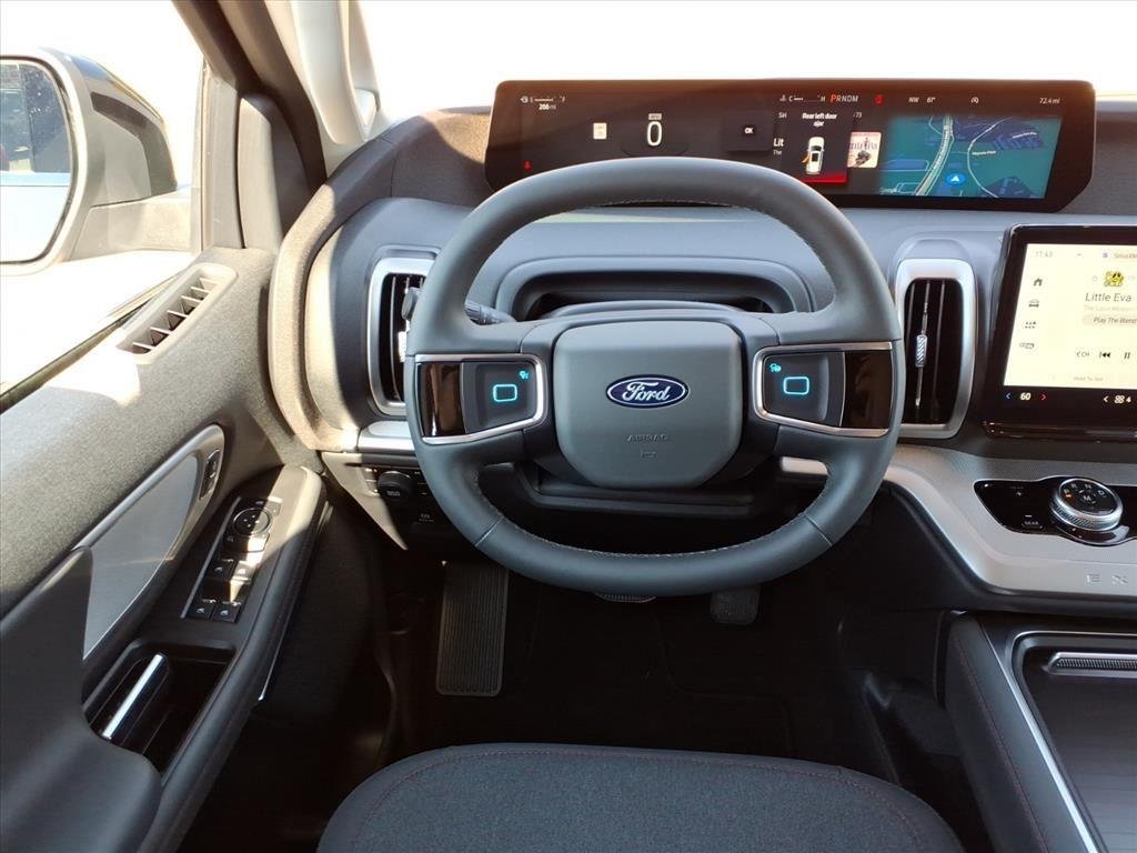 New 2025 Oxford White Ford Active image 26