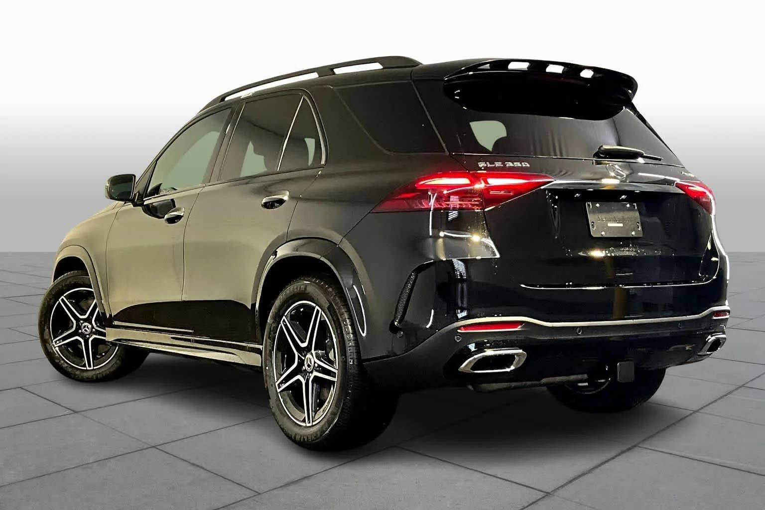 New 2026 Obsidian Black Metallic Mercedes-Benz GLE 350 image 3
