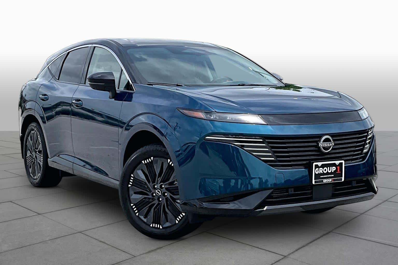 Used 2026 Aurora Blue Pearl Metallic/Super Black Nissan Platinum image 3