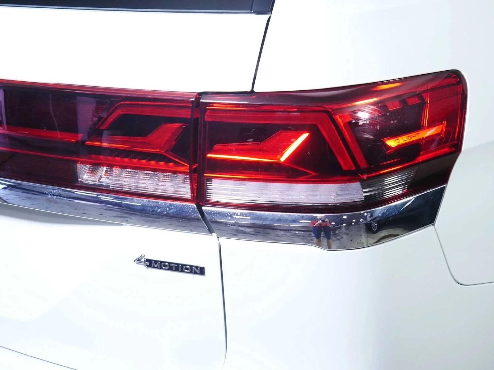 Used 2025  Volkswagen 2.0T SE image 17