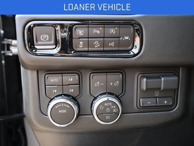 New 2026 Sterling Metallic GMC Elevation image 42