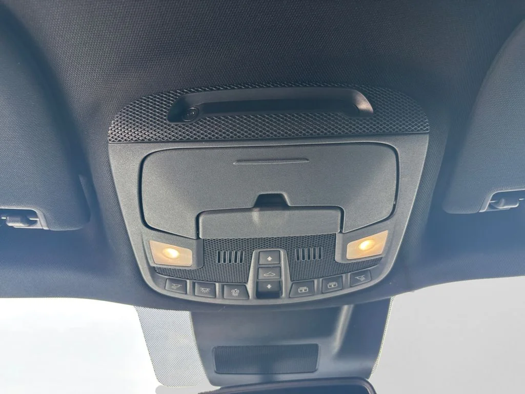 Used 2020 Black Ford XLT image 34