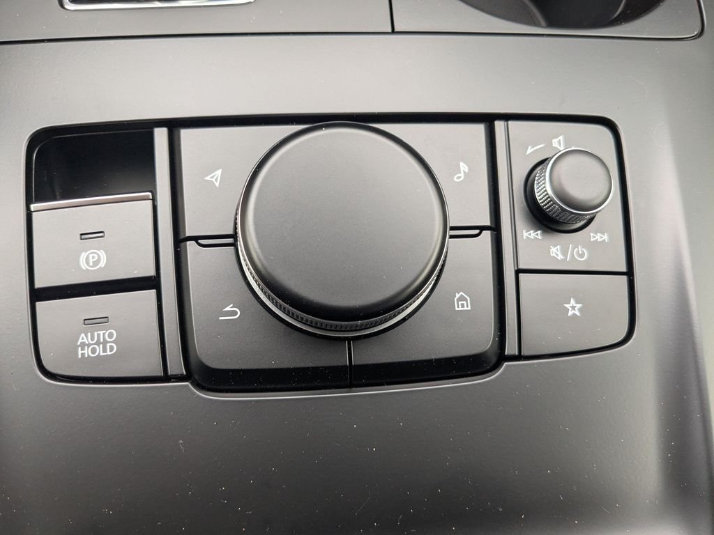 New 2026 White Mazda 3.3 Turbo Select image 20
