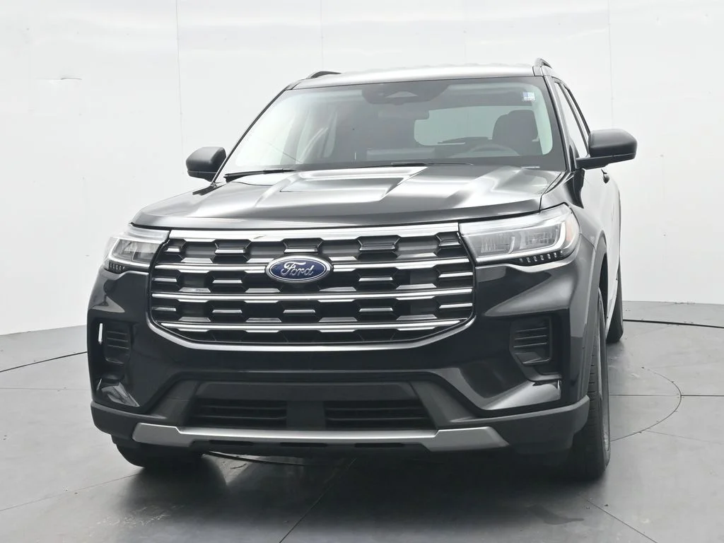 New 2026 Agate Black Metallic Ford Active image 2