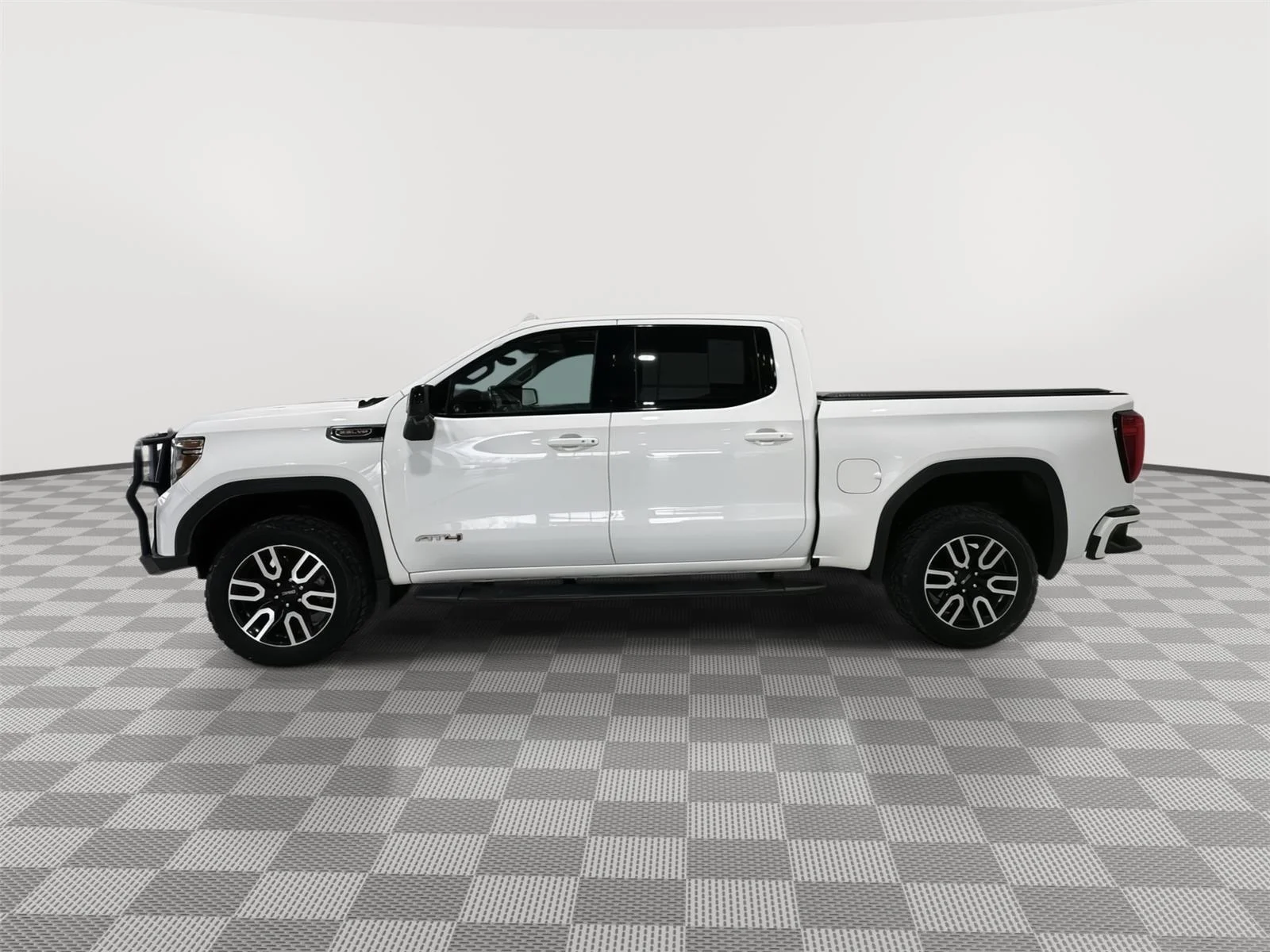 Used 2020 GMC Sierra 1500 AT4 with VIN 3GTP9EEL6LG146164 for sale in Alexandria, Minnesota